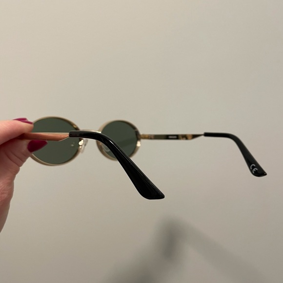 Green khaki glass sunglasses with gold frames - Picture 4 of 4